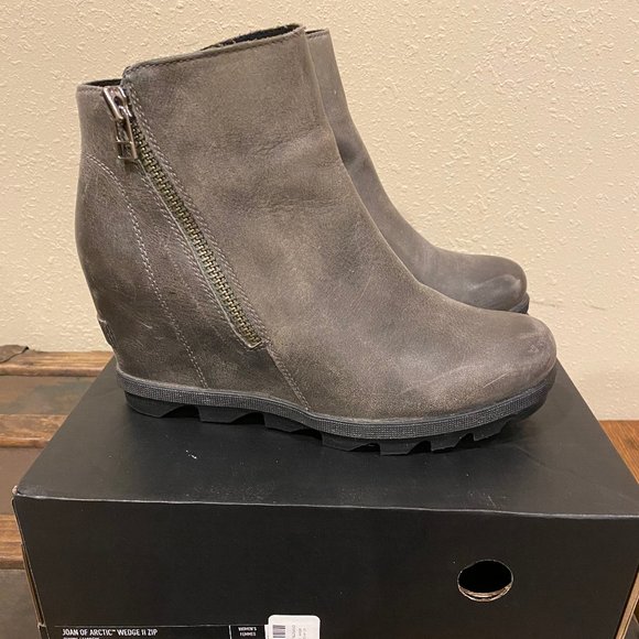 COPY - Sorel Joan of Arctic II Zip Wedge Boots, Size 7.5, Quarry (Gray) - Picture 4 of 11